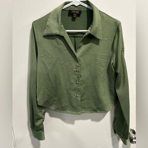 Truth Women's Sage Button-Down Shirt